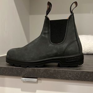 Blundstone boots 550